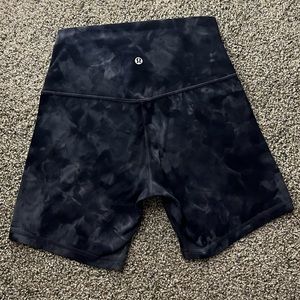 Lulu align shorts